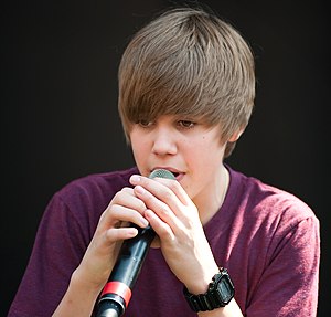 Justin Bieber 2010.jpg