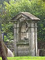 Niche chapel