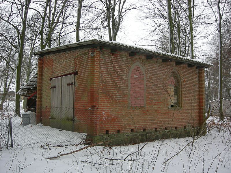 File:Kapelle Dolgen 2010.jpg