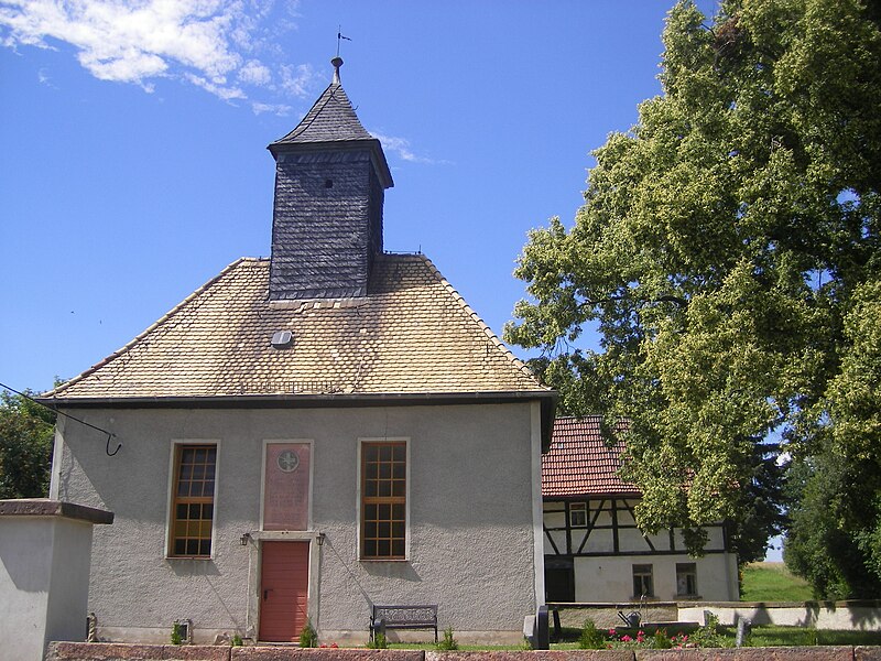 File:Kapelle Zumroda.jpg