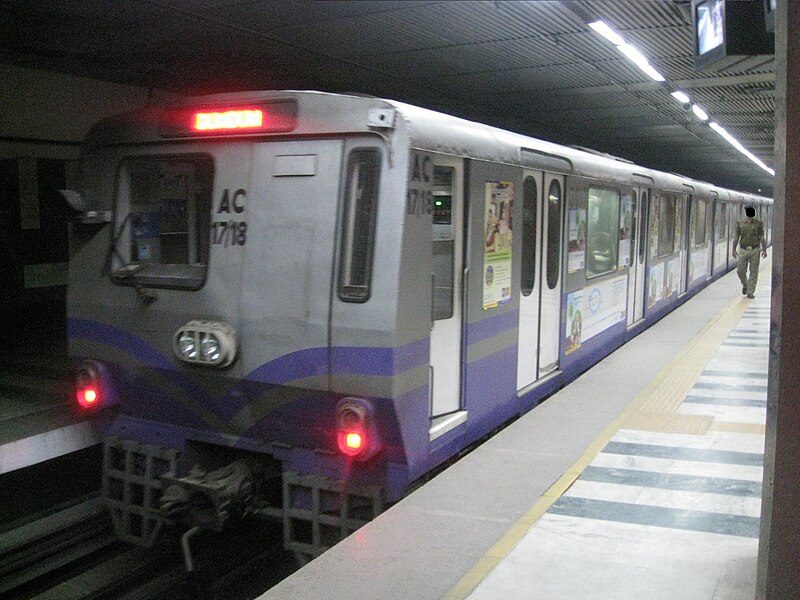 Berkas:KolkataMetro3000siries.JPG