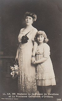 La Duchesse de Vendome et la Princesse Genevieve d`Orleans.jpg