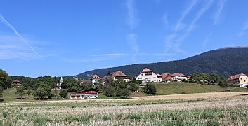 Panorama du hameau au pied du Suchet.