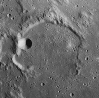 <span class="mw-page-title-main">Lade (crater)</span> Crater on the Moon