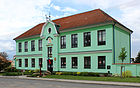 Čeština: Obecní úřad a škola v Lesonicích English: Municipal office and elementary school in Lesonice, Czech Republic.