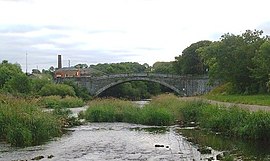 River Liffey kaj Lucan Bridge