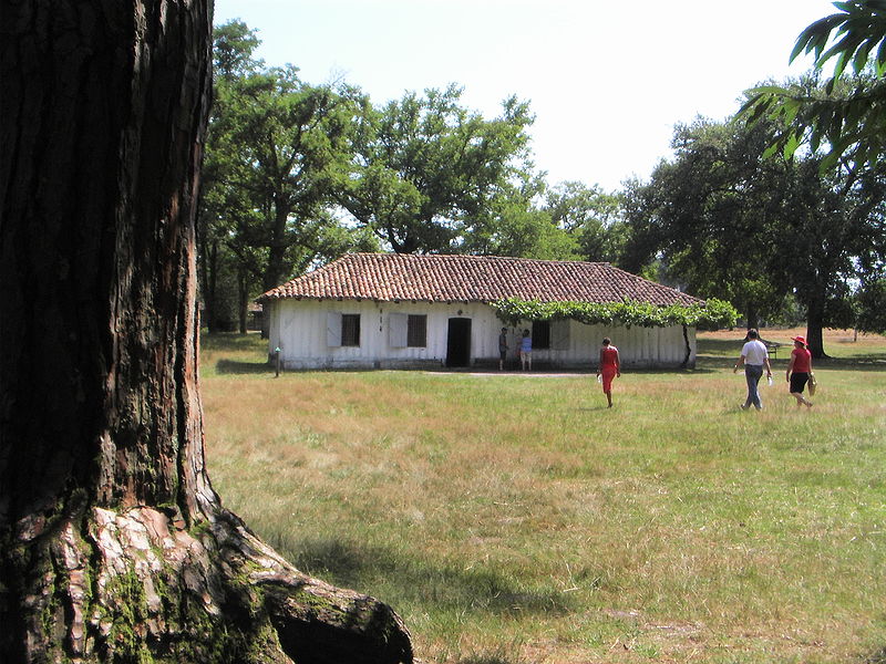 File:Marquèze, bâtiment typique 2.JPG