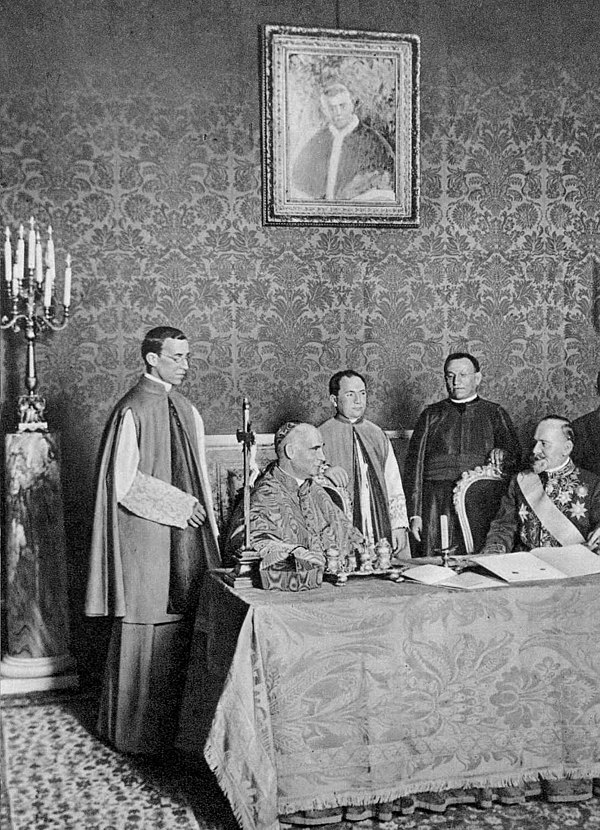 Cardinal Merry del Val and Milenko Vesnić signing the Concordat between the Holy See and Serbia in 1914. Left to right: Eugenio Pacelli (Secretary of 