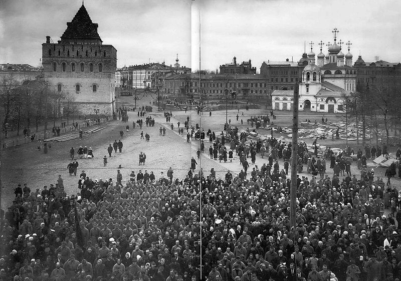 File:Meeting at the Blagovescenskaya Square.jpg