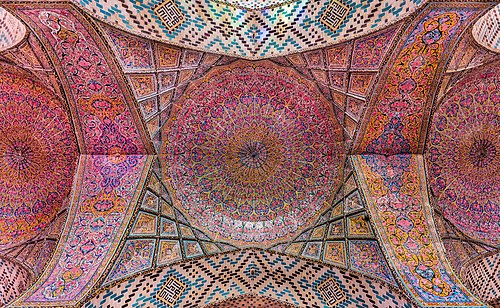 Mezquita de Nasirolmolk, Shiraz, Irán, 2016-09-24, DD 57-59 HDR.jpg