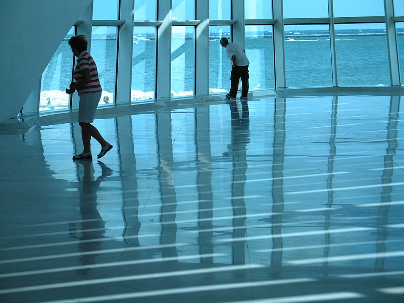 File:Milwaukee Art Museum (3772911782).jpg