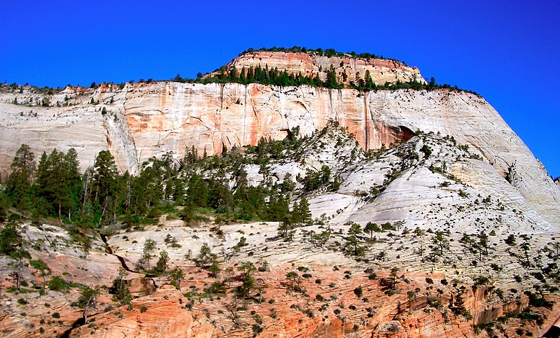 File:Mount Majestic in Zion.jpg