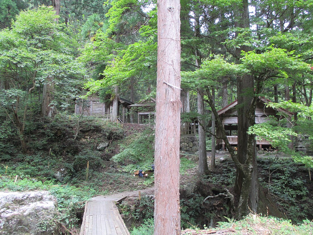 那比本宮神社