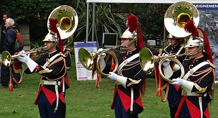 20 MART 2022 CUMHURİYET PAZAR BULMACASI SAYI : 1876 - Sayfa 2 440px-Orchestra_of_the_French_Republican_Guard,_Paris_2016_(3)