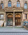 Deutsch: Wohnhaus Otto-von-Guericke-Straße 59, 59a in Magdeburg-Altstadt, Portal. This is a photograph of an architectural monument. It is on the list of cultural monuments of Magdeburg, no. 094 16721.