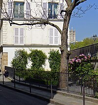 P1240879 Paris IV rue des Ursins jardinet rwk.jpg