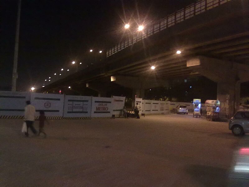 File:Palam metro station Construction Work 1.jpg