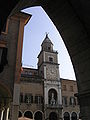 Palazzo Comunale da via Lanfranco Modena.jpg