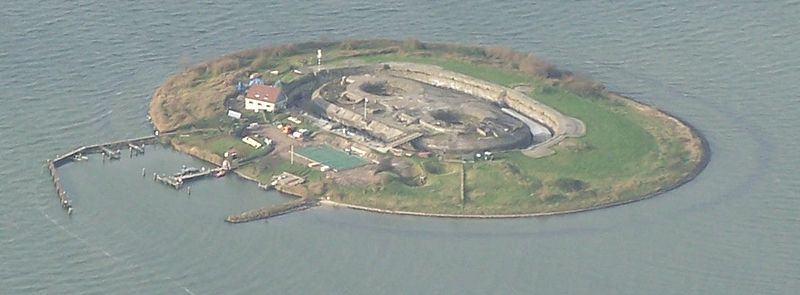 File:Pampus 20041105 2429.JPG