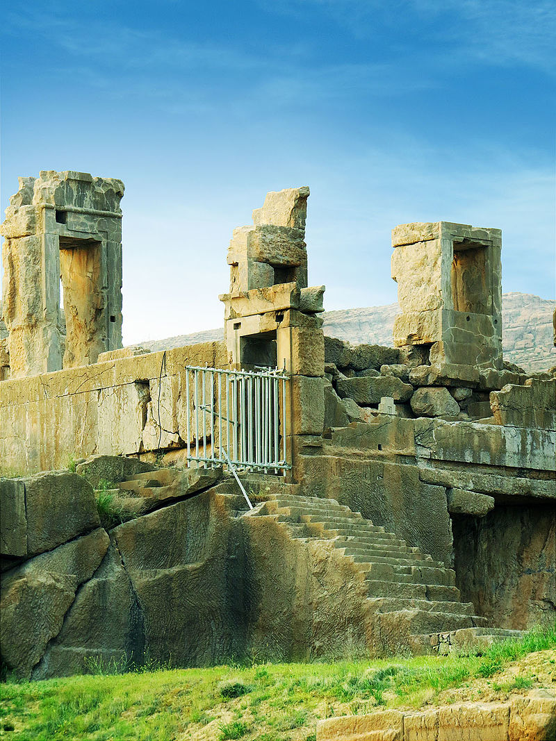 Persepolis east side-02 at spring.jpg