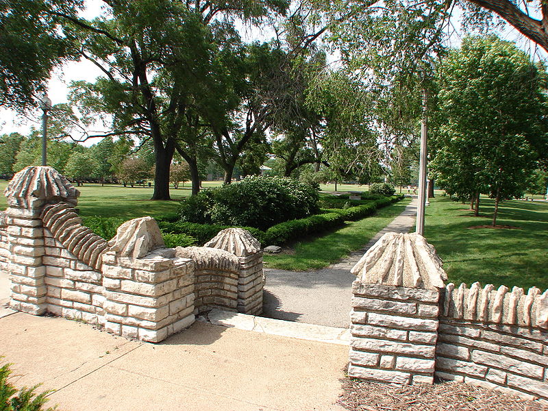 File:Portage Park Chicago flagstone steps.JPG