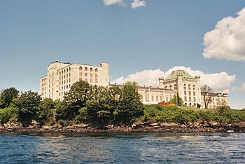 Portsmouth Naval Prison in 2006 Portsmouth Naval Prison.jpg