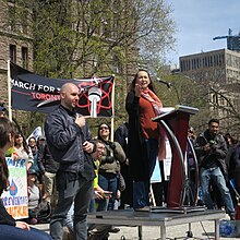 La profesora Dawn Martin-Hill en la Marcha por la Ciencia de Toronto 2017.jpg