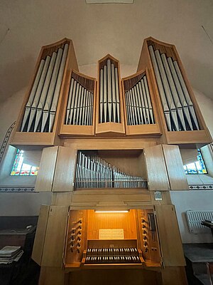 Prospekt und Speiltisch, Ott Orgel St. Michael Hütschenhausen.jpg