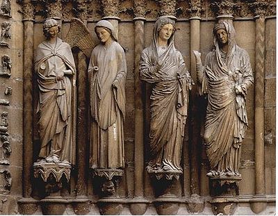 West portal at Reims Cathedral, Annunciation group