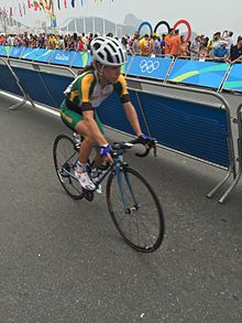 Rio 2016 - Perempuan road race (28554465554).jpg