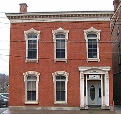 Robert C Woods Haus Wheeling WV.jpg