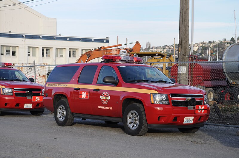 File:Seattle Fire Department - Battalion 6 command vehicle.jpg