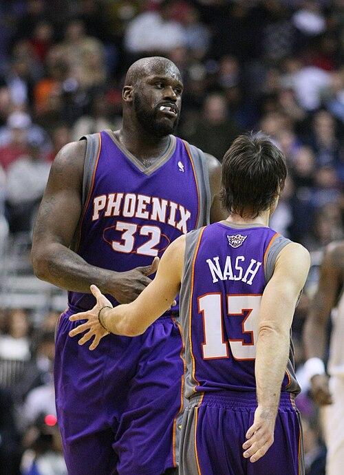 Nash with Shaquille O'Neal