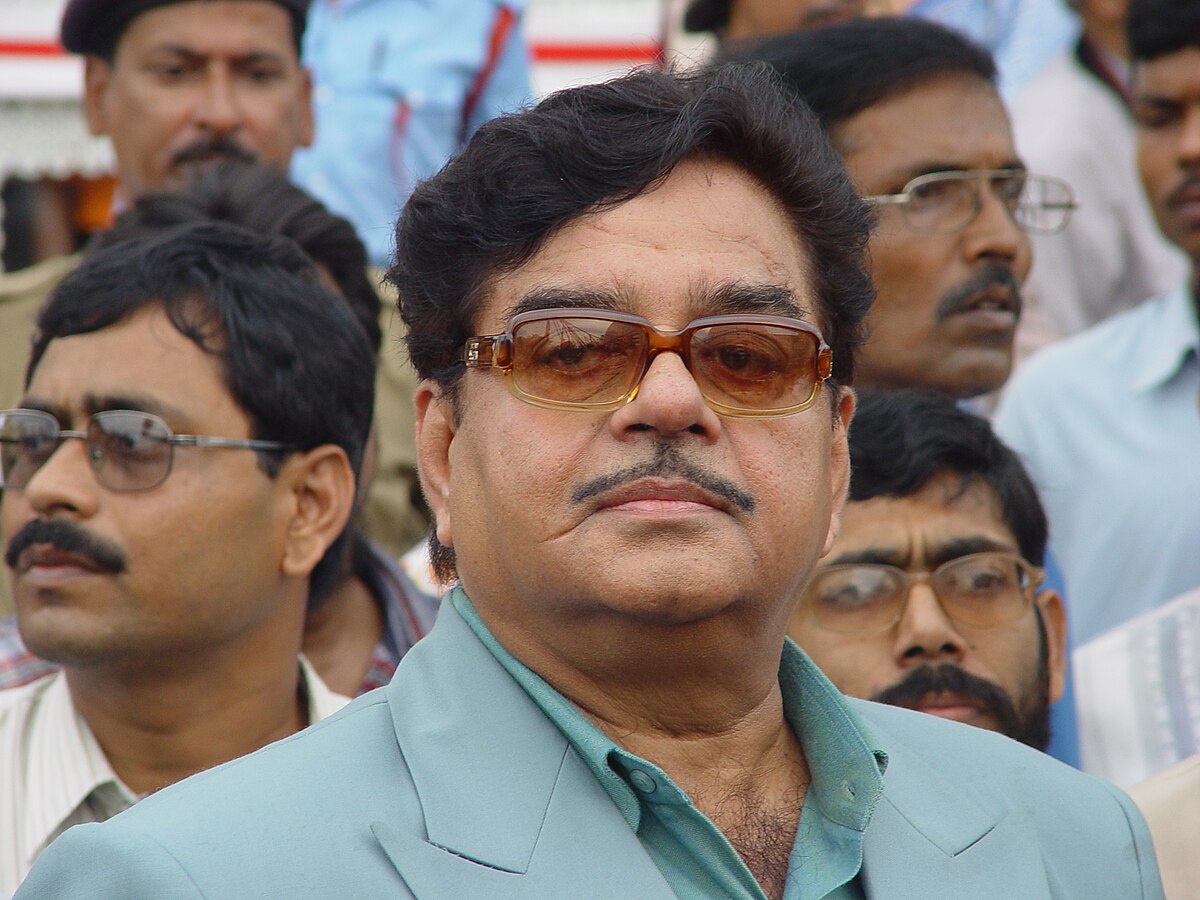 Shatrughan Sinha - Wikipedia