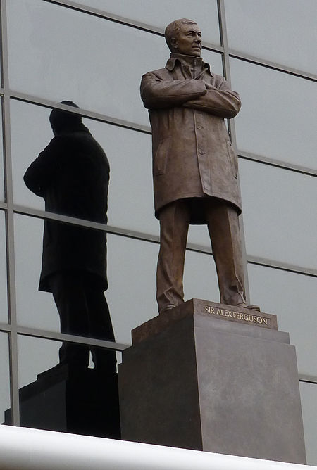 Tập_tin:Sir_Alex_Ferguson_statue_at_Old_Trafford.jpg