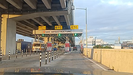 Quezon Avenue toll plaza