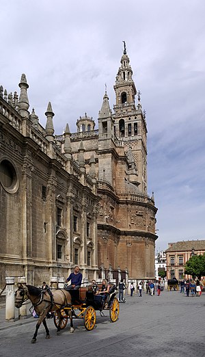 View of the Cathedral (left) and the Archivo de Indias (right)