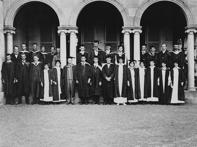 A group of Queensland University students in 1912