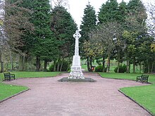 Stepps War Memorial Stepps War Memorial (geograph 2673974).jpg