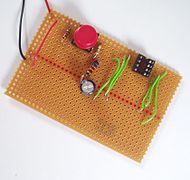 simple circuit using stripboard (component side)