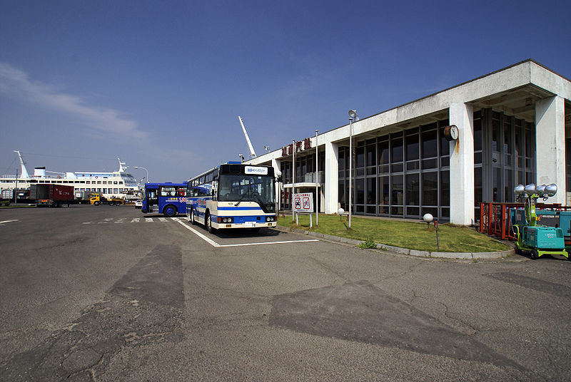 File:Takamatsu-higashi port03s3872.jpg