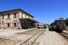 La stazione di Tempio, dal 1997 attiva solo per i convogli turistici del Trenino Verde