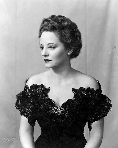 Tallulah Bankhead as Regina Giddens in the original Broadway production of The Little Foxes (1939)