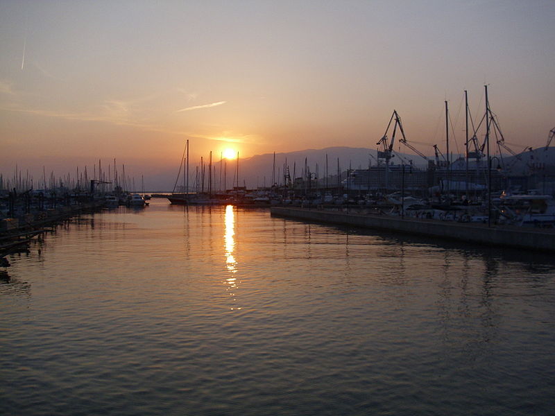 File:Tramonto marina di Sestri 02.jpg