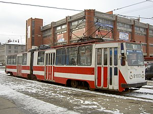 Трамвай ЛВС-86 на Кронштадской улице в Санкт-Петербурге.