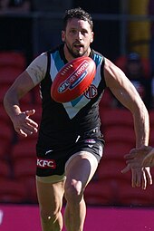 Travis Boak, Port Adelaide games record holder Travis Boak seeks the ball (cropped).jpg
