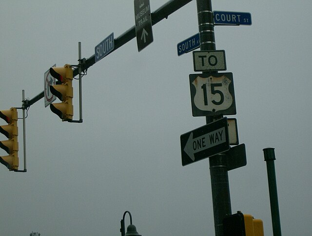 Authentic US 15 shield at the former northern terminus in Rochester, New York