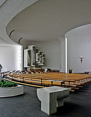 Untermarchtal Mutterhauskirche innen (retouched).jpg