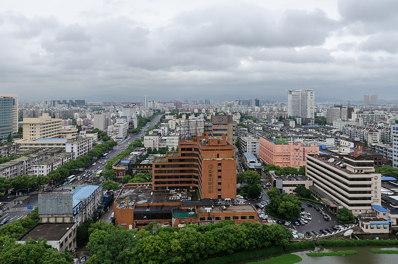 File:View on Ningbo from Howard Johnson Hotel, Ningbo, Zhejiang 120530.jpg