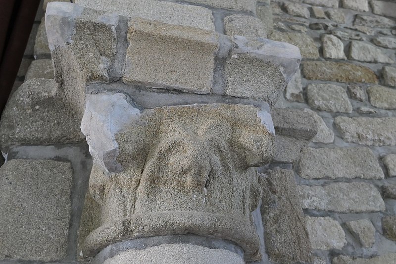 File:Île-d'Arz - église de la Nativité 25.jpg